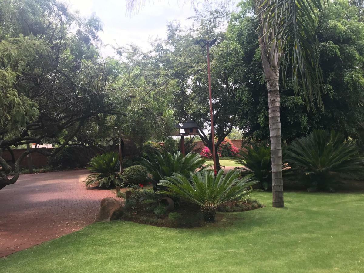 Francor Guesthouse Pretoria Exterior photo