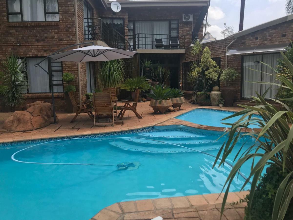 Francor Guesthouse Pretoria Exterior photo